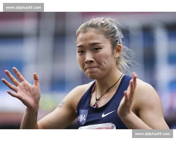 吴艳妮:赛场闪电与直球少女的双面传奇 吴艳妮:赛场闪电与直球少女的双面传奇