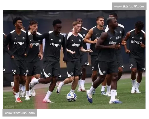 罗马诺确认：马杜埃凯仍是阿森纳边路补强首要目标