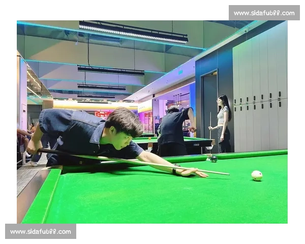 惊现台球界天花板！这位选手的杆法简直神了