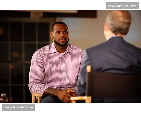 詹姆斯暗示退役后进军好莱坞：需「合适剧本 + 时间」双条件驱动